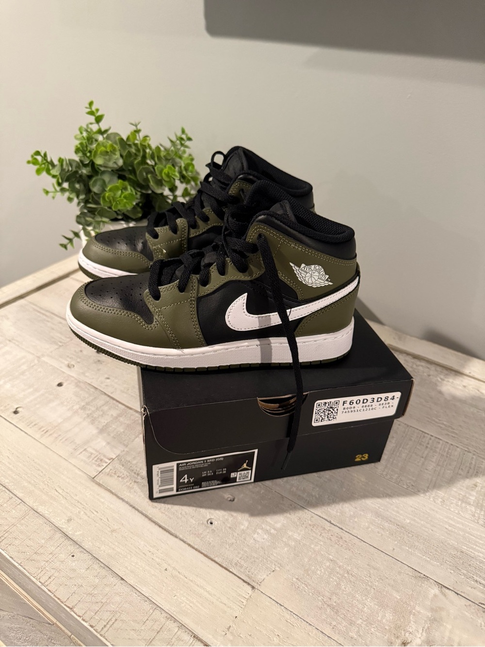 Jordan Kids' Mid-Top Sneakers in Olive/Black/White